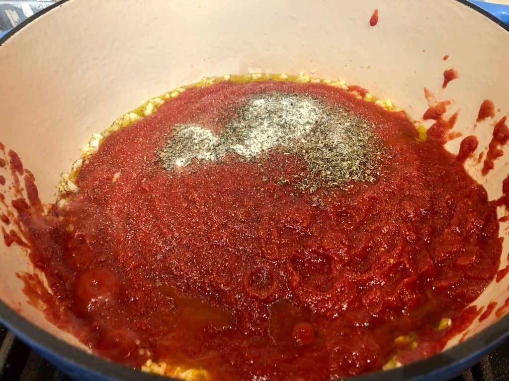 Spices in tomato sauce