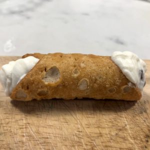A cannoli
