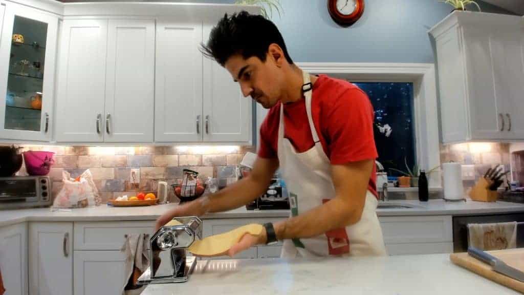 Stretching pasta dough with a machine